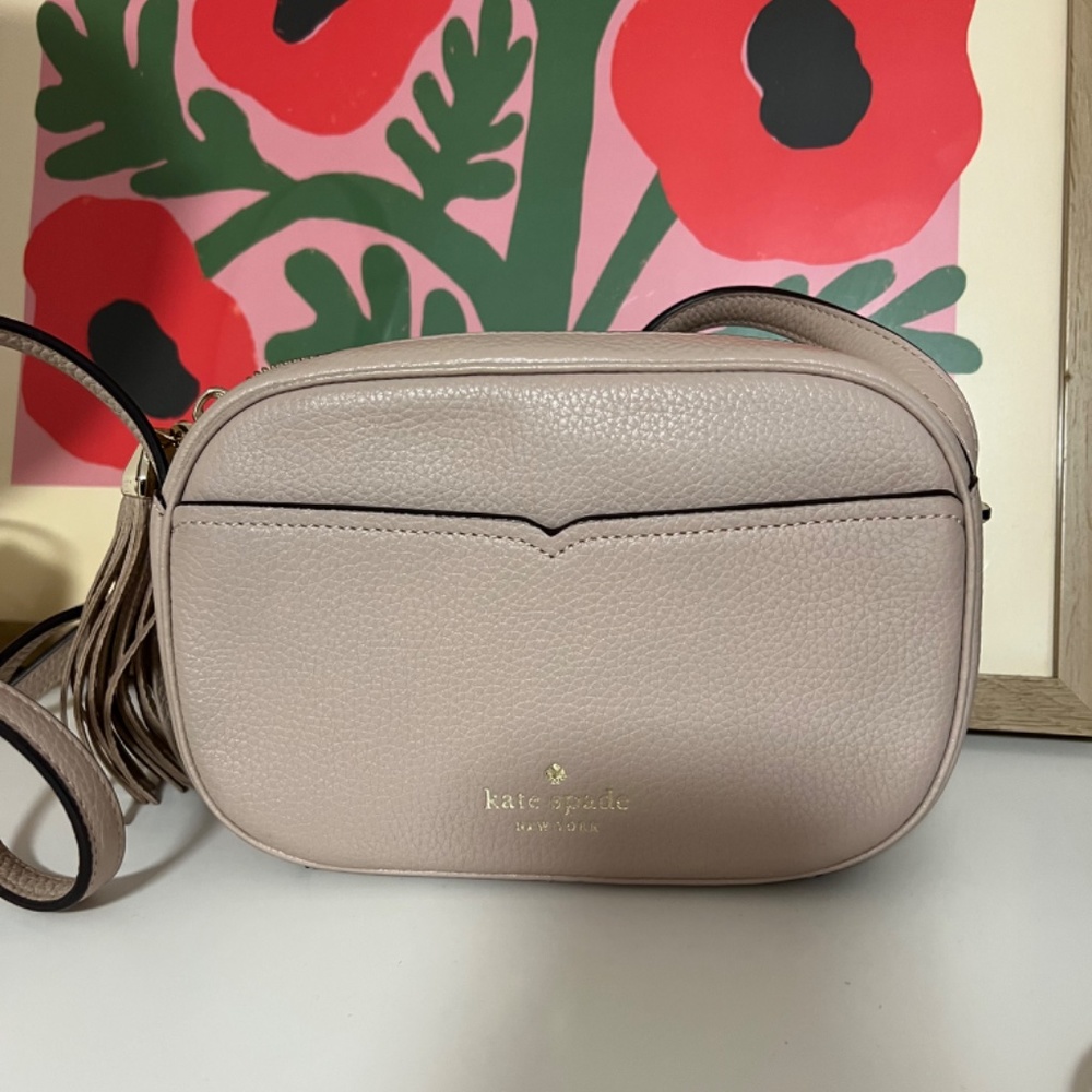 Kate Spade Kourtney camera bag in warm beige - Picture 3 of 3